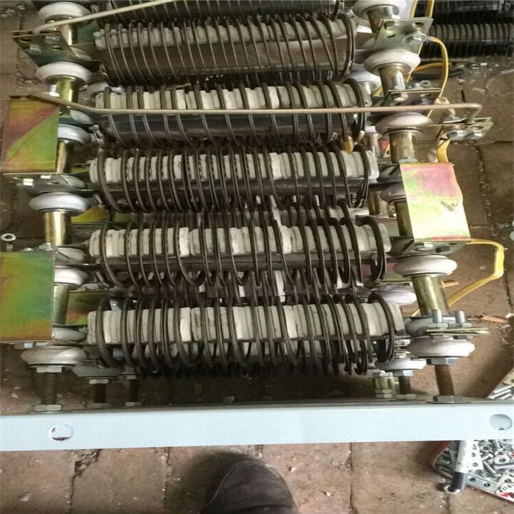 RS52-315S-8/8山東魯杯電阻器保護(hù)變頻調(diào)速裝置和電機(jī)器件