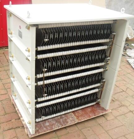 魯杯6KV-100A-10S中性點(diǎn)電阻適用于3～66KV以電纜線路為主的城市配電網(wǎng)、大型工礦企業(yè)
